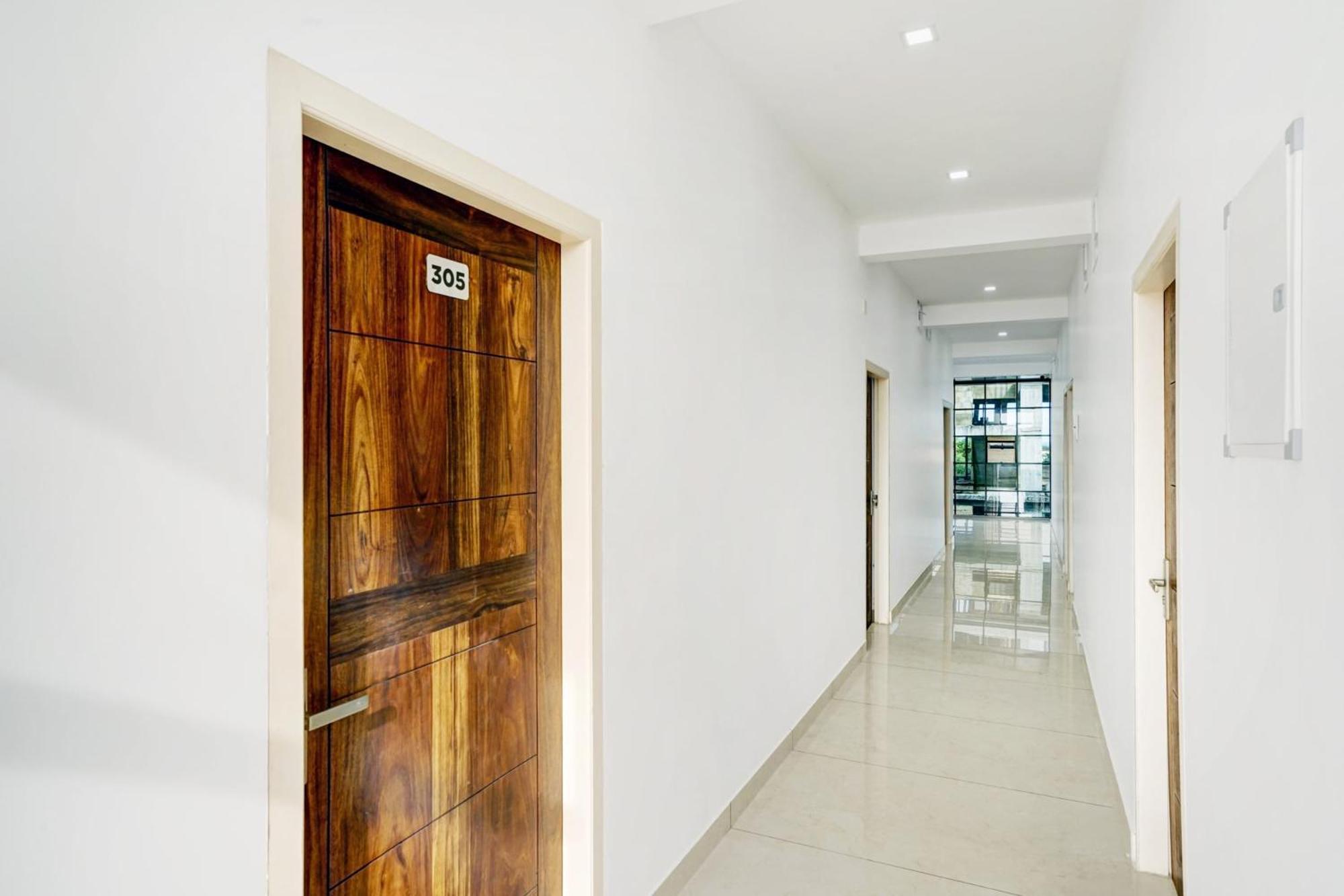 Hotel O Grand Parassini Pāppinisseri Extérieur photo